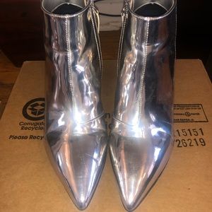 BP silver metallic boots 9.5